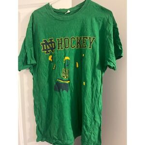 Notre Dame Fighting Irish Hockey‎ Burger King NCAA T Shirt Green